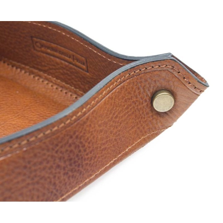 Leder-Valet-Tablett auf Officina della Pelle