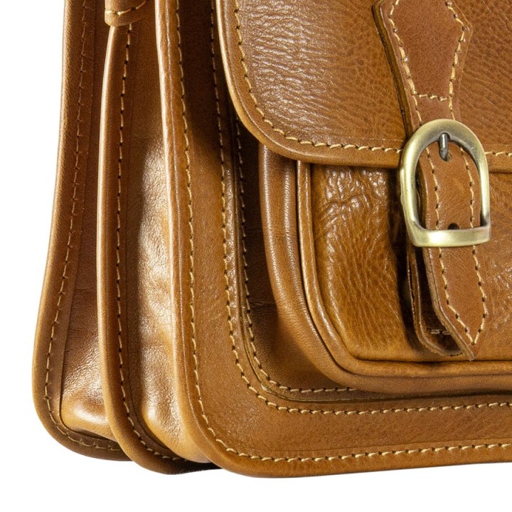 Ledertasche mit Schulterriemen mod. "VENEZIA SMALL" auf Officina della Pelle
