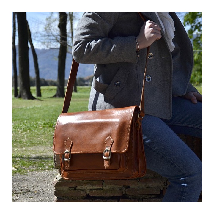 Borsa in pelle mod. "VENEZIA" su Officina della Pelle
