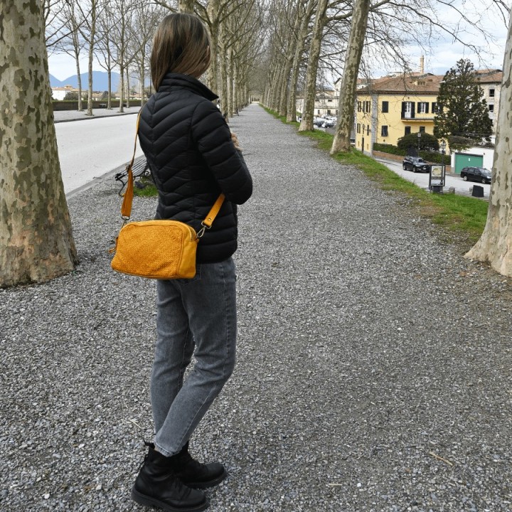 Borsa in pelle Valencia intrecciata. Fatto a mano. Made in Italy.