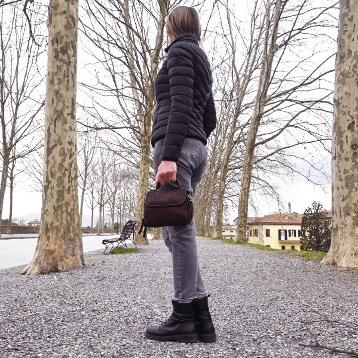 Handgefertigte Toledo-Ledertasche, hergestellt in Italien. Online-Verkauf