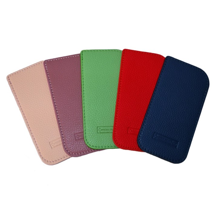 Slim eyeglass case in cowhide leather. Hand made. Made in Italy. Shop online