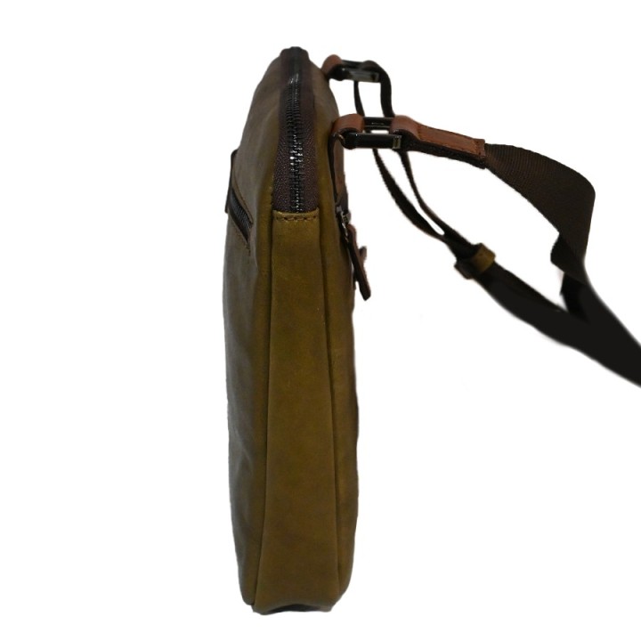 Hamburger Rindsledertasche, handgefertigt, made in Italy.